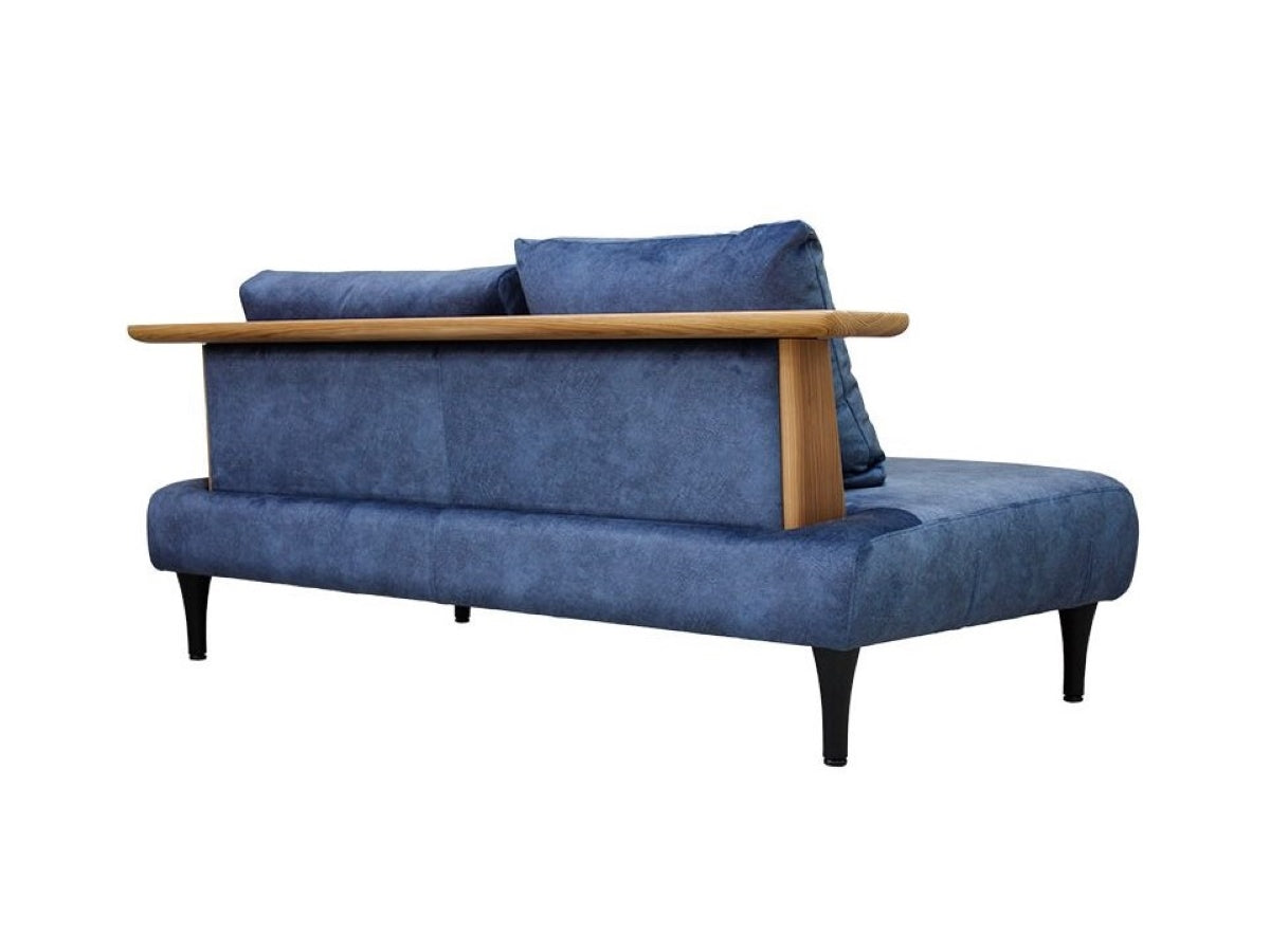 3_ef4332ee-0302-4648-974d-