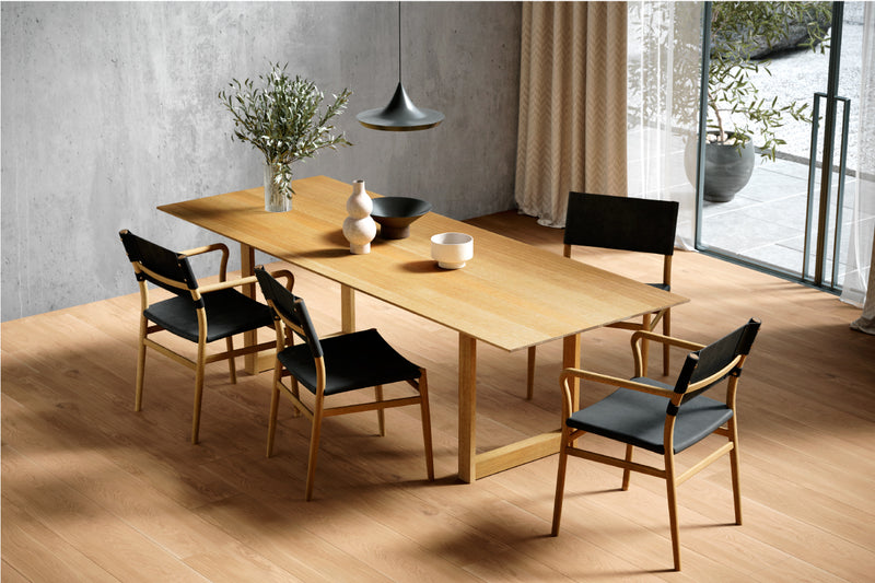 YU UC3 DINING CHAIR